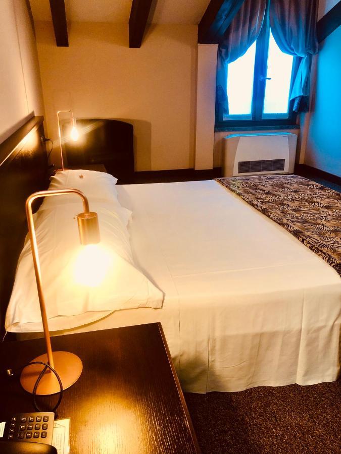 Malpensa & Hotel-airport Motel 4*