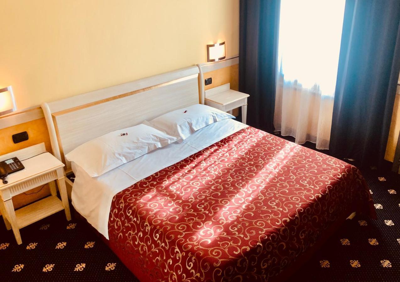 Malpensa & Hotel-airport Motel 4*
