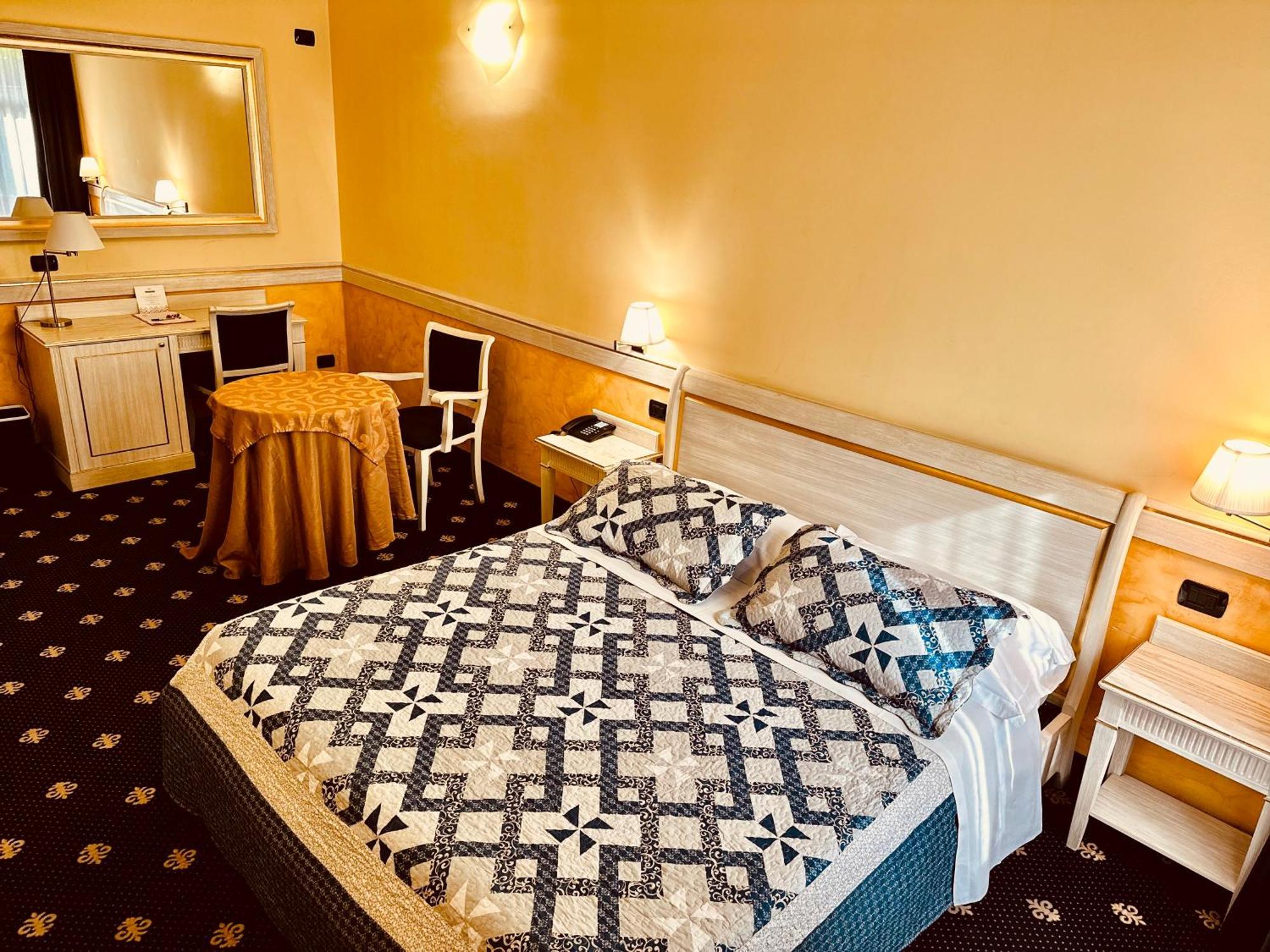 Malpensa & Hotel-airport Motel 4*